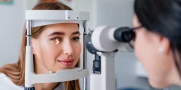 Lazerle göz çizdirme nedir? Op. Dr. V. Emre Erden açıklıyor